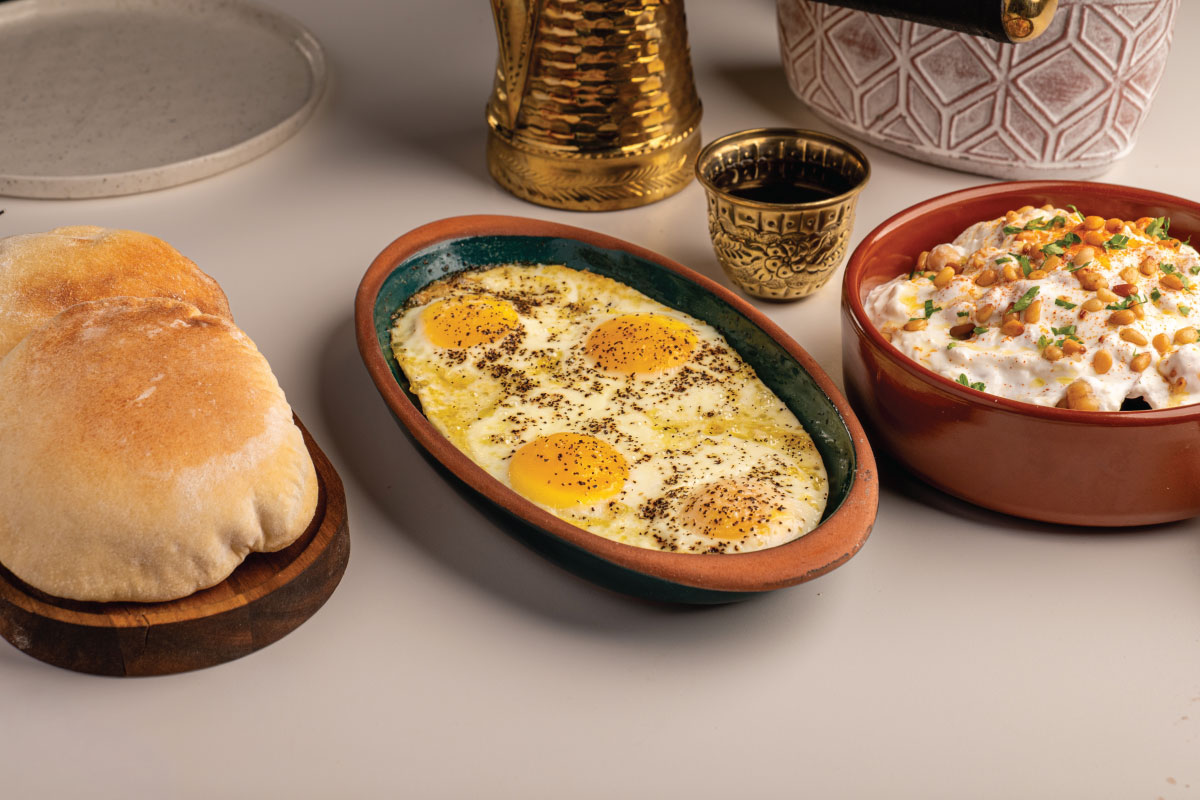 Eggs (4 pcs) at Arabisca