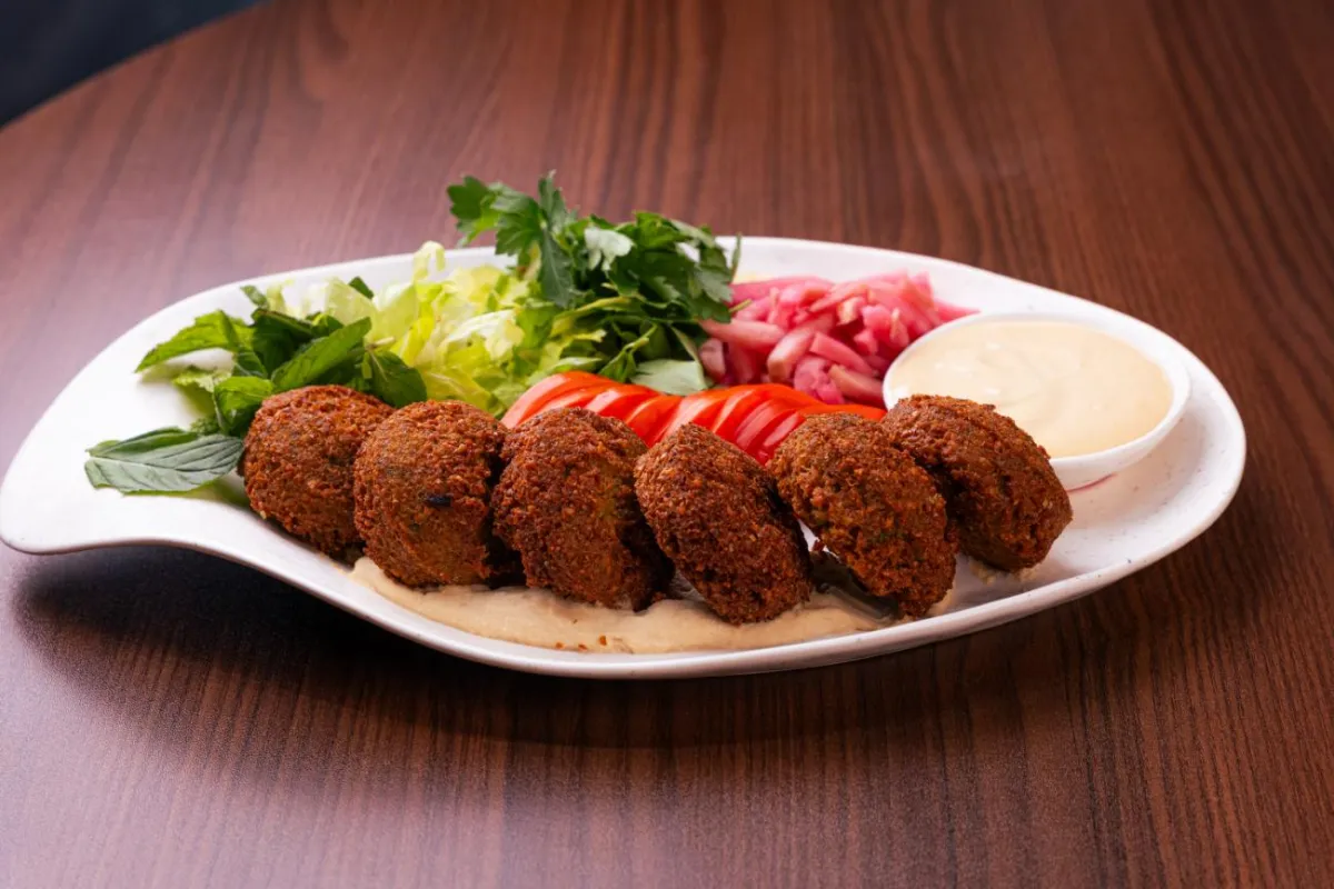 Falafel (6 pcs) at Arabisca